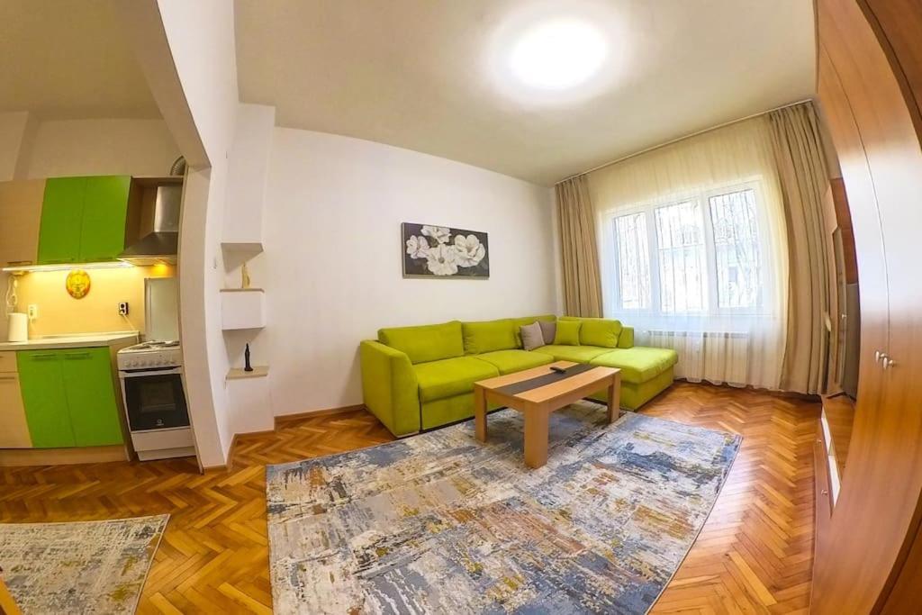 The Green Apartment In The Heart Of Old Sofia 1Bdr Exterior foto