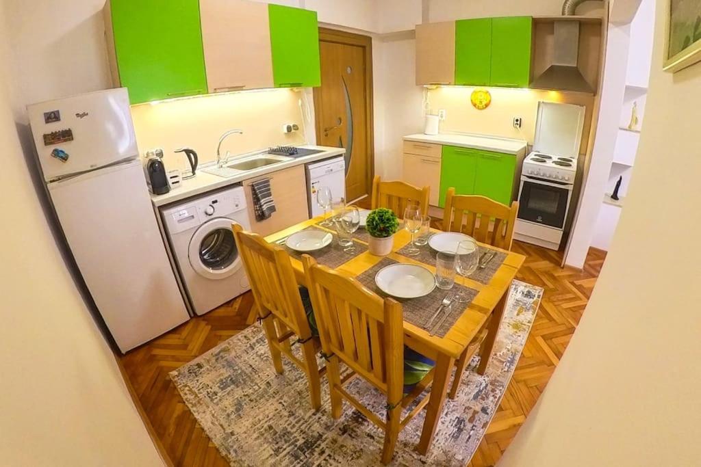 The Green Apartment In The Heart Of Old Sofia 1Bdr Exterior foto